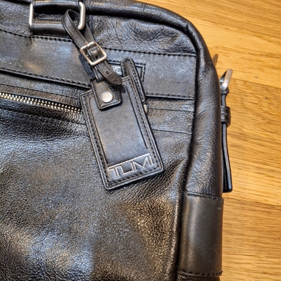 TUMI  Beacon Hill Men's   Lab tab bag / Brifecase Black  Leather Bag OS  TUMI - Picture 3 of 7
